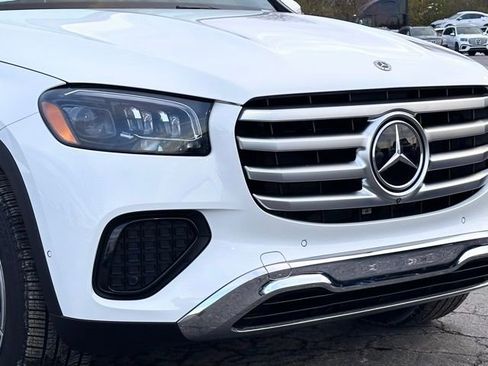 Certified 2025 Mercedes-Benz GLS 450 4MATIC image 2