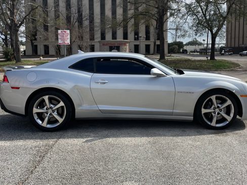 Used 2015 Chevrolet Camaro SS w/ RS Package image 3
