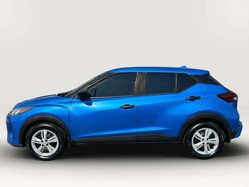 Used 2021 Nissan Kicks S FWD image 4