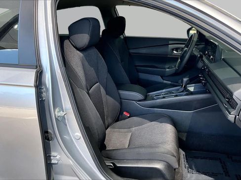 Used 2024 Honda Accord LX image 9