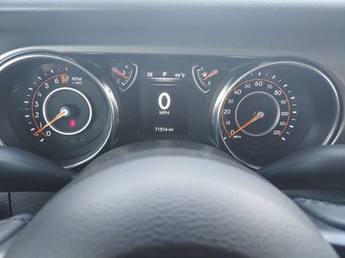 Used 2021 Jeep Gladiator Sport AWD/4WD image 21