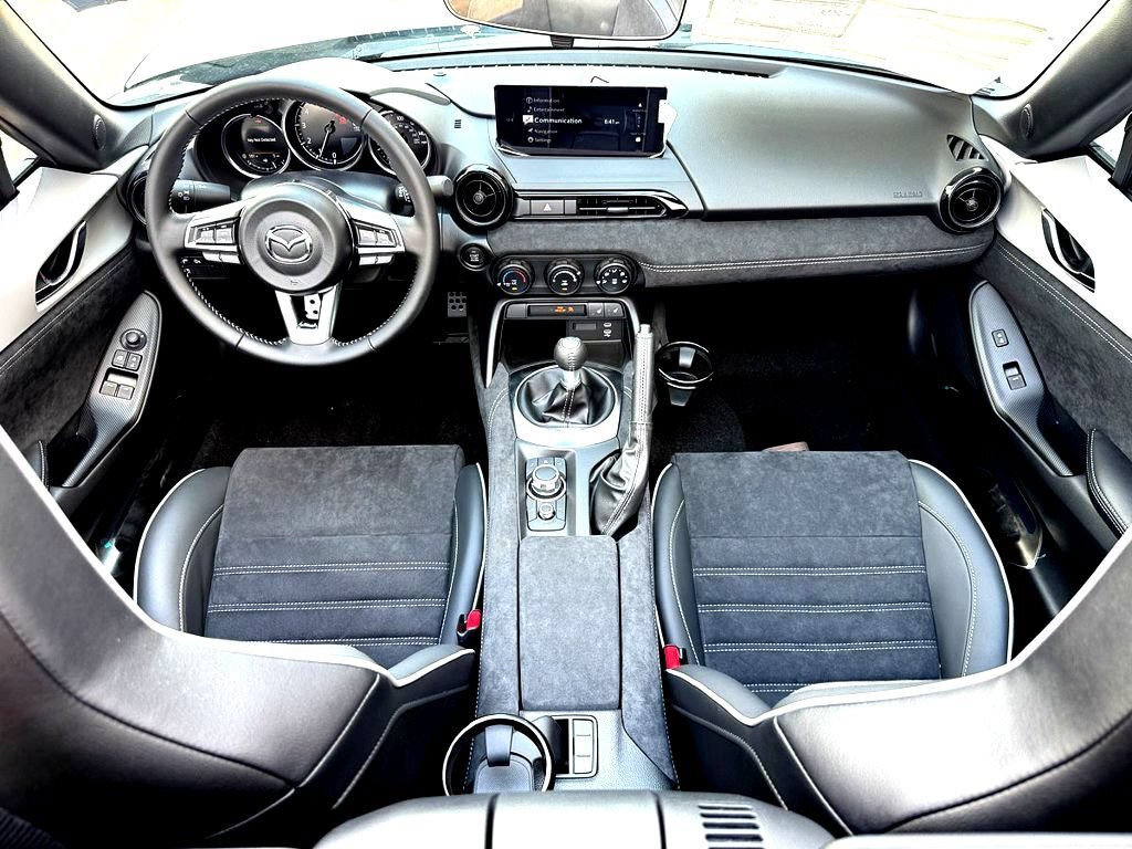 New 2026 MAZDA MX-5 Miata Club w/ Brembo/BBS/Recaro Package RWD image 22