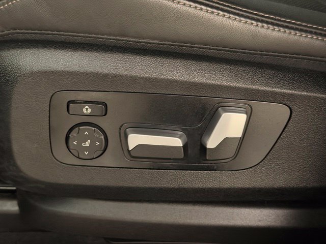 Used 2025 BMW X5 xDrive50e AWD/4WD image 10
