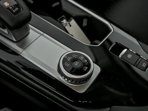 New 2026 Mitsubishi Outlander ES image 26