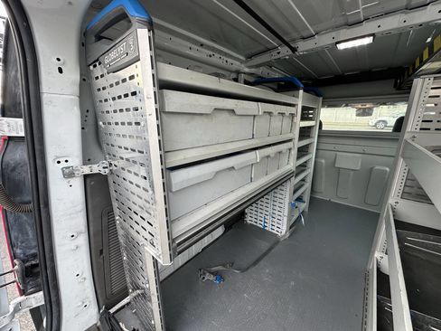 Used 2019 Ford Transit Connect XL image 18