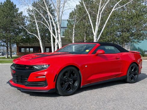 Used 2019 Chevrolet Camaro SS image 26