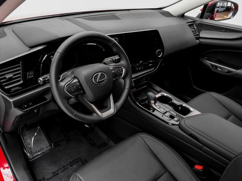Used 2025 Lexus NX 250 FWD w/ Premium Package image 14