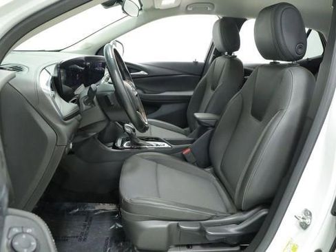 Used 2024 Buick Encore GX Preferred FWD image 30