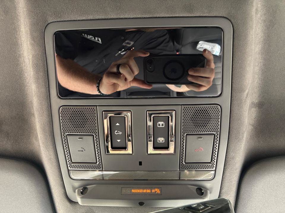 New 2026 Land Rover Defender 110 AWD/4WD image 21
