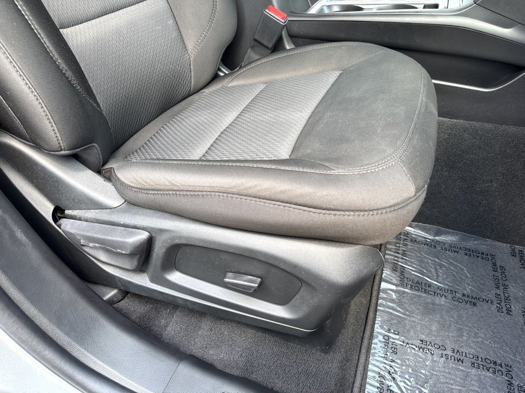 Used 2023 Ford Explorer XLT AWD/4WD image 37