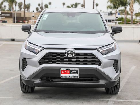Used 2024 Toyota RAV4 LE AWD/4WD image 3
