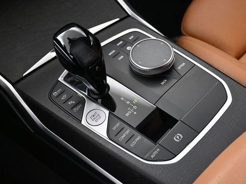 Used 2021 BMW 330i xDrive Sedan w/ M Sport Package image 43