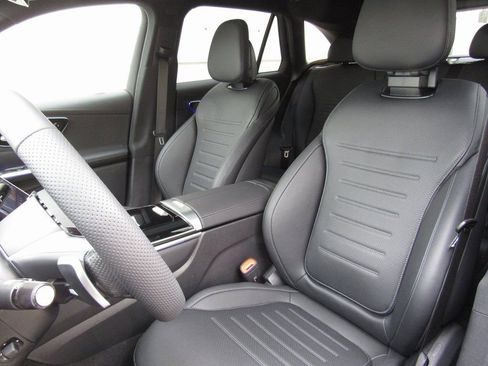 New 2026 Mercedes-Benz GLC 300 4MATIC image 10