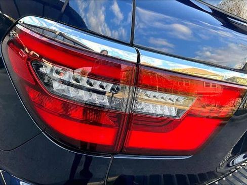 Certified 2023 Nissan Armada Platinum image 27