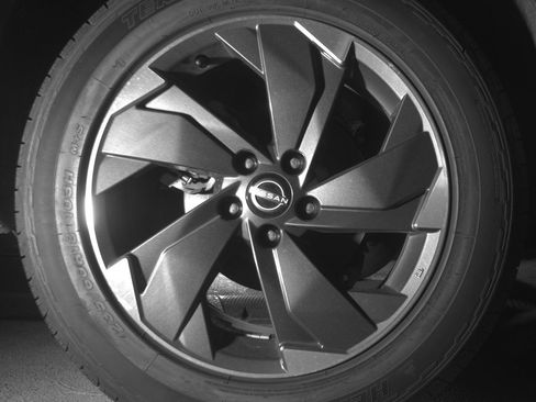 Used 2025 Nissan Rogue SV AWD/4WD image 15