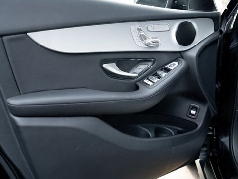 Used 2019 Mercedes-Benz GLC 300 image 33