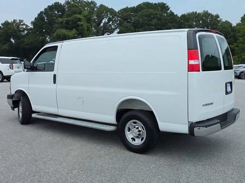 Certified 2025 Chevrolet Express 2500 w/ Driver Convenience Package RWD image 6