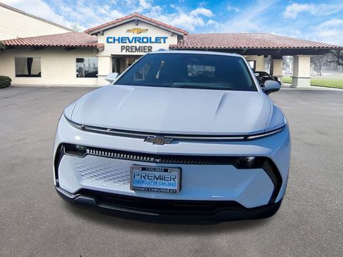 New 2026 Chevrolet Equinox EV LT image 3