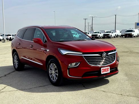 Used 2024 Buick Enclave Essence w/ Trailering Package, 5000 lbs. image 4