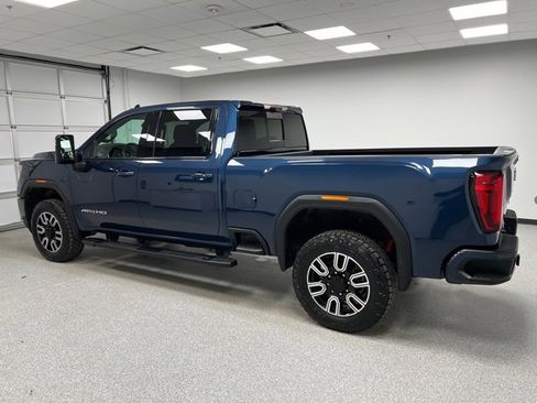 Used 2020 GMC Sierra 2500 AT4 w/ AT4 Premium Package image 6