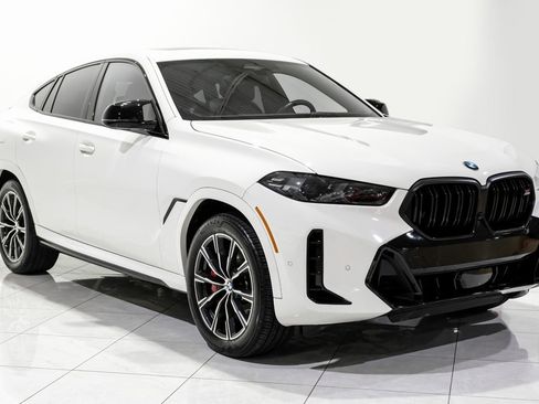 Used 2024 BMW X6 M60i w/ M Sport Professional Package image 3