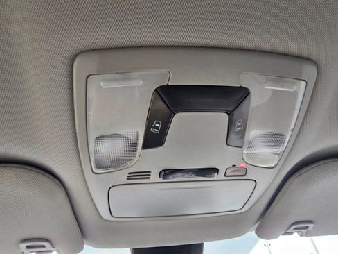 Used 2020 Toyota Sienna LE w/ LE Preferred Package FWD image 26
