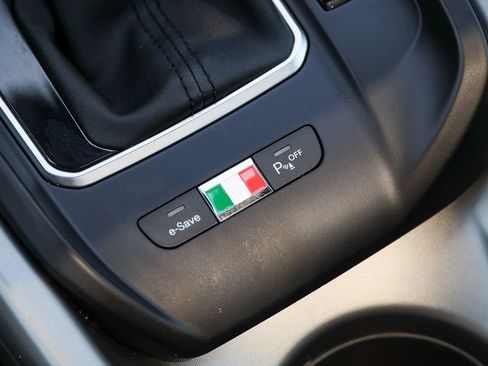 Used 2024 Alfa Romeo Tonale Ti AWD/4WD image 24