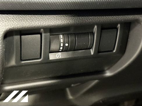 Used 2026 Subaru Forester Premium AWD/4WD image 10