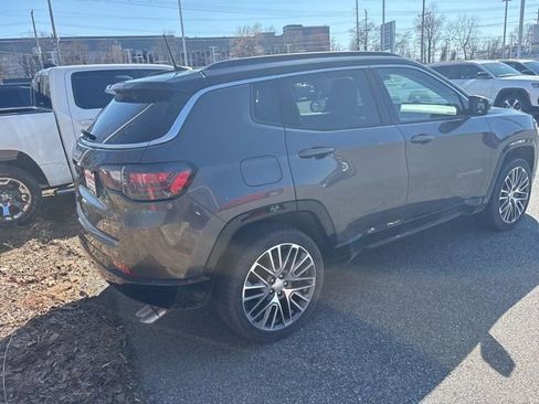 Used 2022 Jeep Compass Limited w/ Elite Group image 6