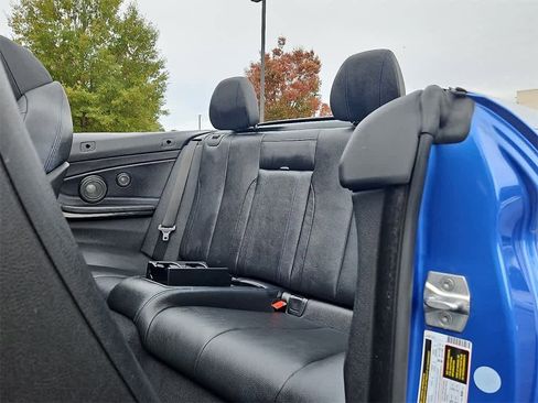 Used 2018 BMW 440i xDrive Convertible image 10