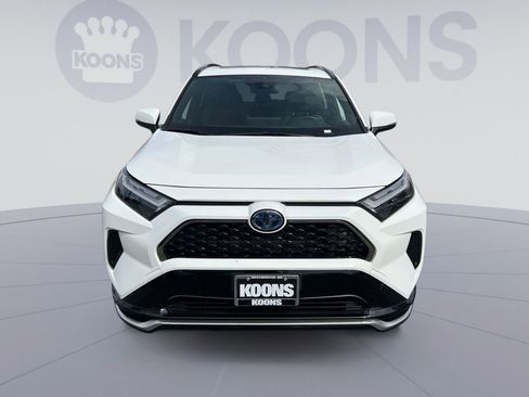 Used 2023 Toyota RAV4 SE w/ Weather & Moonroof Package image 19