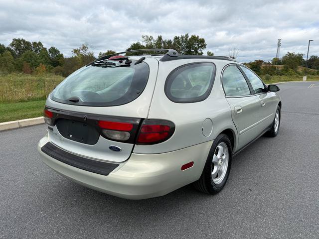 Used 2005 Ford Taurus SE FWD image 8