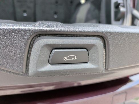 Used 2020 BMW X5 sDrive40i w/ M Sport Package image 39