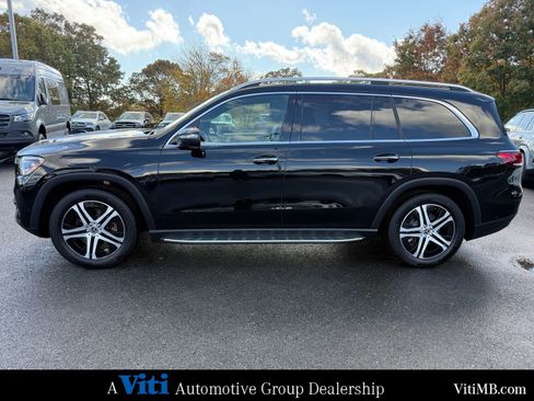 Used 2022 Mercedes-Benz GLS 450 4MATIC image 4
