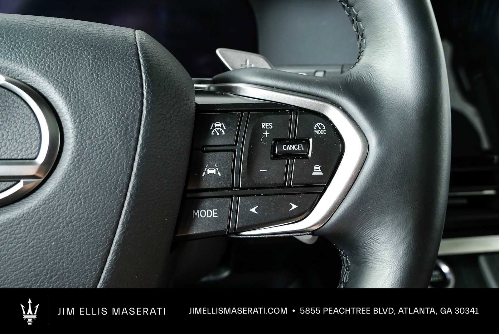Used 2025 Lexus GX 550 w/ Accessory Package (2T) AWD/4WD image 15
