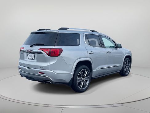 Used 2017 GMC Acadia Denali w/ Technology Package image 3