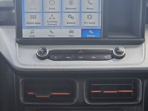 Used 2022 Ford Maverick XLT w/ XLT Luxury Package image 11