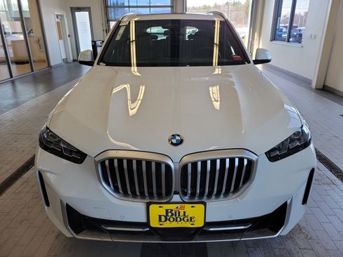 Used 2026 BMW X5 xDrive40i AWD/4WD image 2
