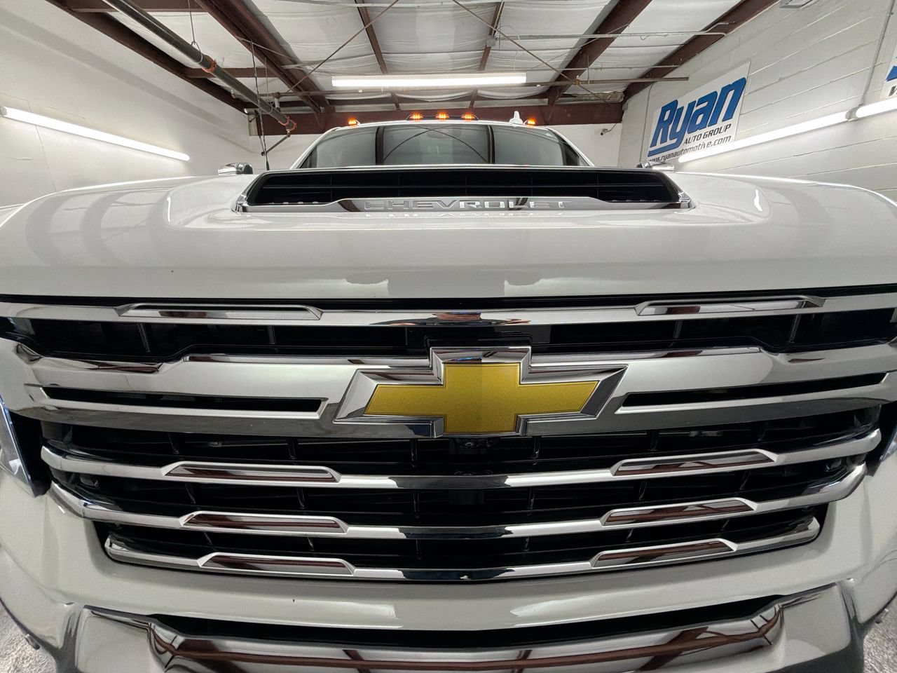 Certified 2025 Chevrolet Silverado 2500 LTZ w/ LTZ Premium Texas Edition AWD/4WD image 31