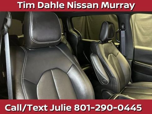 Used 2026 Chrysler Pacifica Select FWD image 16