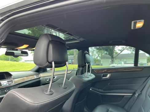 Used 2016 Mercedes-Benz E 350 Sedan w/ Premium Package image 24