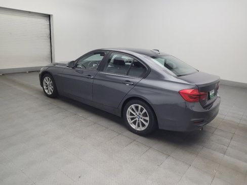 Used 2018 BMW 320i Sedan w/ Convenience Package RWD image 3