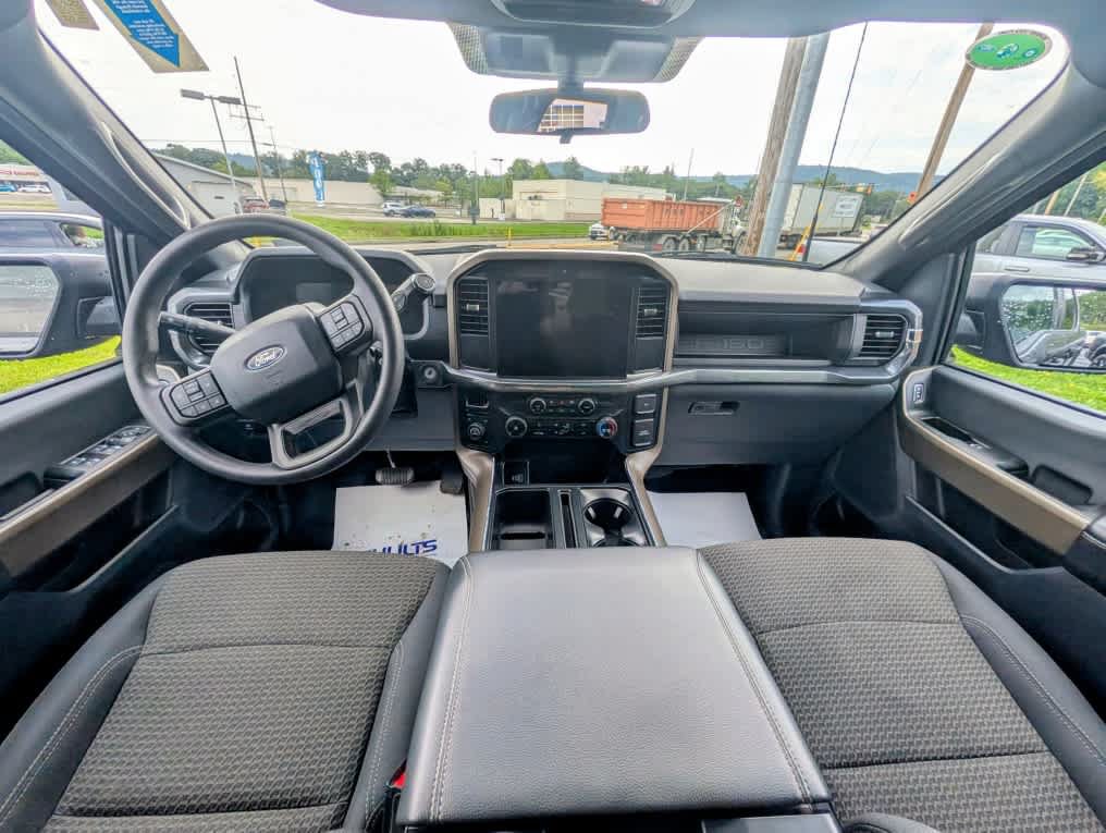 Used 2025 Ford F150 STX w/ Equipment Group 201A FX4 AWD/4WD image 8