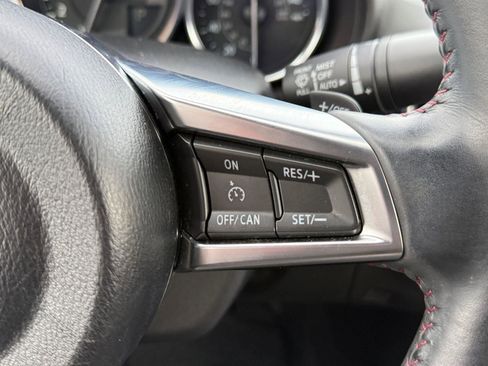 Used 2019 MAZDA MX-5 Miata RF Grand Touring image 21