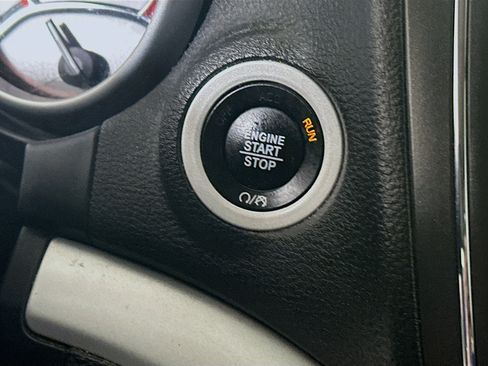Used 2019 Dodge Journey SE FWD image 20