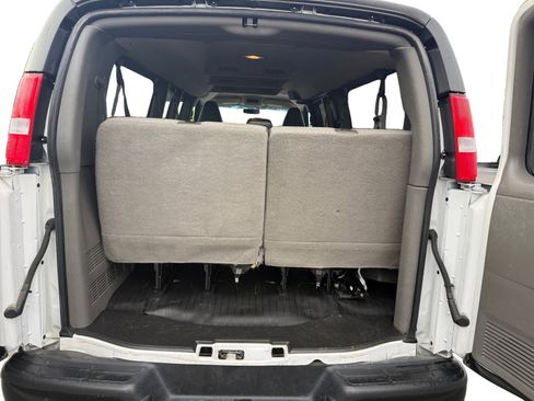 Used 2023 Chevrolet Express 3500 LS image 17