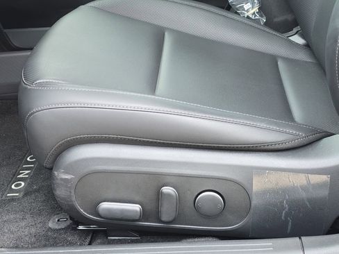 Certified 2025 Hyundai Ioniq 6 SEL image 28