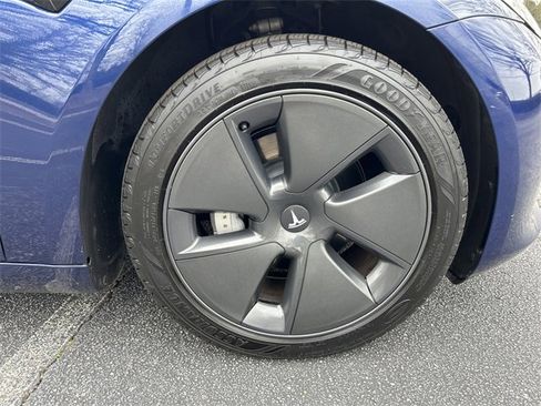 Used 2023 Tesla Model 3 Standard Range image 25