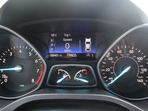 Used 2017 Ford Escape SE w/ SE Cold Weather Package AWD/4WD image 33