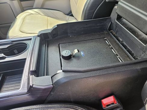 Used 2021 Ford F250 Limited AWD/4WD image 26